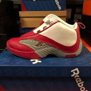 Reebok Answer IV - Allen Iverson Size 4 GS